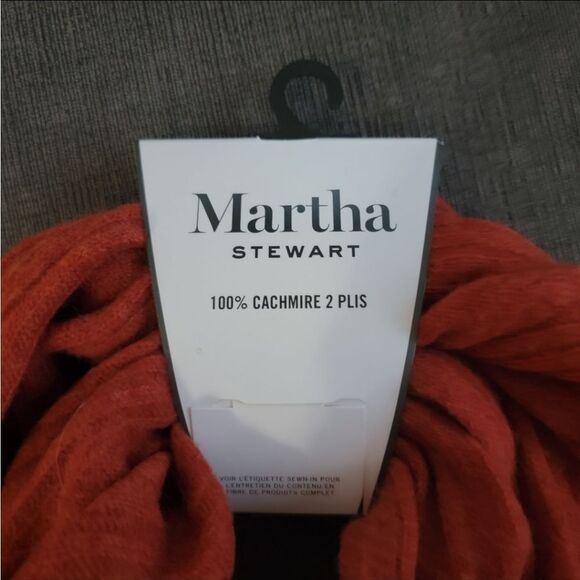 MARTHA STEWART Rust Orange 100% Cashmere Cable Knit Infinity Scarf - Picture 6 of 10